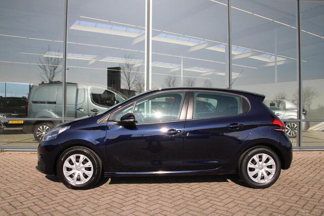 Peugeot 208 1.2 PureTech Blue Lion Airco Navi Carplay