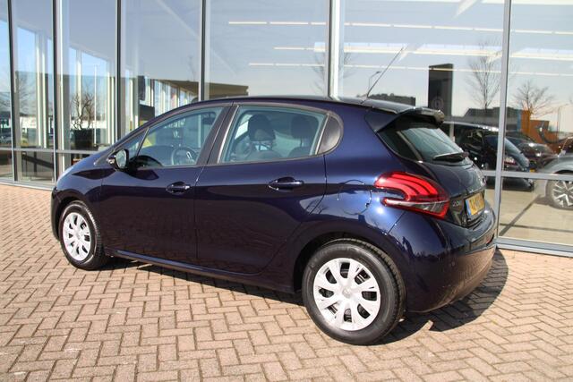Peugeot 208 1.2 PureTech Blue Lion Airco Navi Carplay