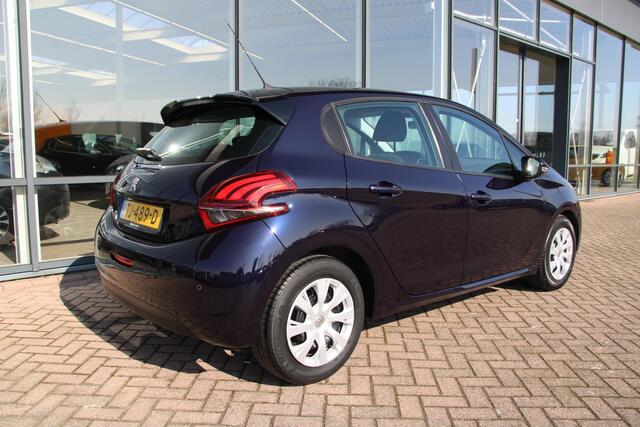 Peugeot 208 1.2 PureTech Blue Lion Airco Navi Carplay