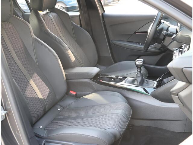 Peugeot 208 1.2 100PK GT | Climate Controle | Cruise Controle | Dodehoekdetectie | Camera | LED | Keyless | Navigatie |