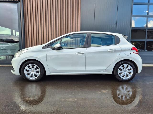 Peugeot 208 1.6 BlueHDi | CarPlay | Navi | Bleutooth | DAB