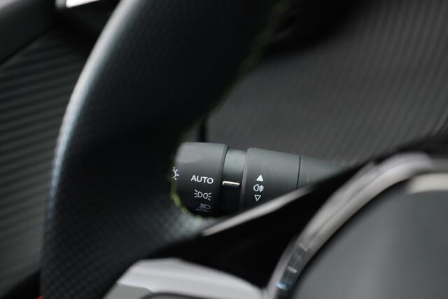 Peugeot 208 1.2 PureTech GT Pack | Adapt. Cruise | Keyless | Camera | Pano | Navi