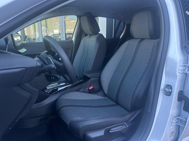 Peugeot 208 Allure Hybride 100pk | Parkeercamera/-sensoren (voor/achter) | Draadloze Telefoonlader | Full LED | Navigatie | Climate Control | Keyless Entry/Start | Apple Carplay/Android Auto |