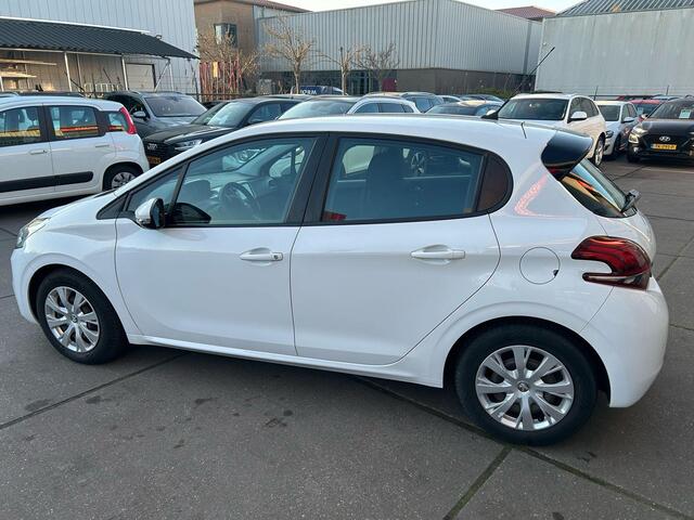 Peugeot 208 1.2 PureTech Blue Lion