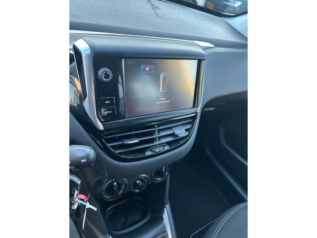 Peugeot 208 1.2 PureTech Blue Lion