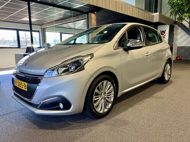 Peugeot 208 1.2 PureTech Allure Camera | Navigatie | Nieuwe distributie riem