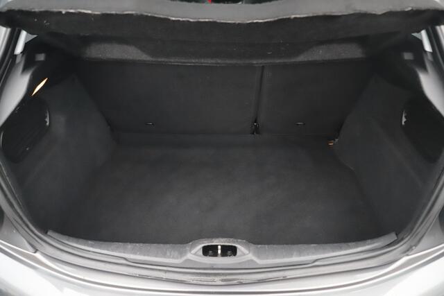 Peugeot 208 1.5 BlueHDi Blue Lease Active Navigatie Carplay Android Airco Cruise Parkeersensor Bluetooth Elektrische Ramen