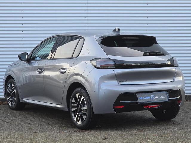Peugeot 208 5-deurs Allure 1.2 Turbo 100pk EAT8 AUTOMAAT | NAVI | STOELVERW. | 360° CAMERA V+A | DRAADLOZE APPLE CARPLAY / ANDROID AUTO | DODEHOEKBEW. | CLIMA | DAB+