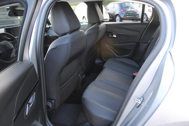 Peugeot 208 1.2 PureTech Allure 100pk - Climate - Cruise - Camera - Parkeersensoren - Rijklaar