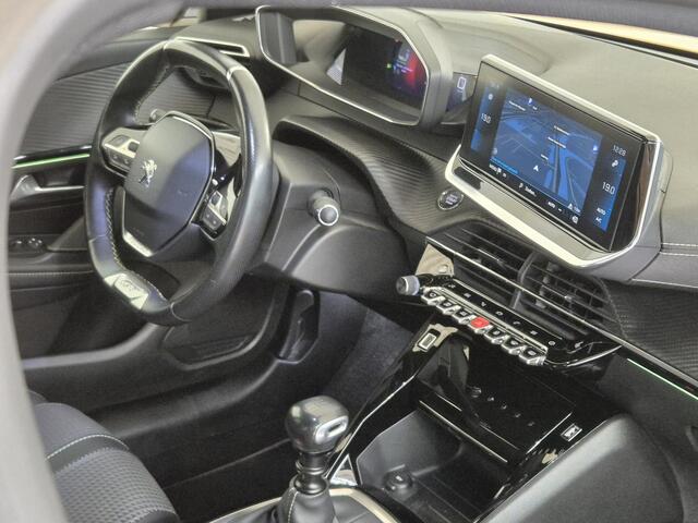 Peugeot 208 1.2 PureTech GT-Line | Navigatie | Stoelverwarming | Cruise Control Adaptief | Apple Carplay/Android Auto |
