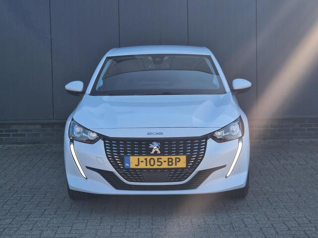 Peugeot 208 1.2 PureTech Blue Lease Allure | Afneembare Trekhaak | Navigatie | Climate & Adaptive Cruise Control | Achter uit Rijd Camera |