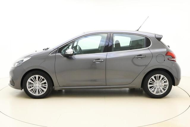Peugeot 208 1.2 PureTech Blue Lease Executive | Navigatie | Climate en Cruise Control | Lm-velgen | Buitenspiegels verwarmd