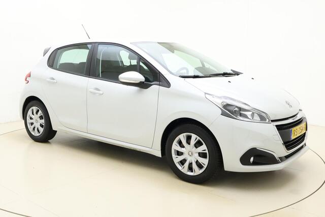 Peugeot 208 1.2 Blue Lion 82 PK | Navigatie | Airco | Cruise Control | Parkeersensoren Achter | Mistlampen Voor | Armsteun | Lage KM-Stand