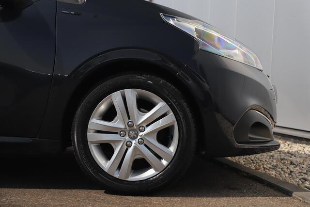 Peugeot 208 1.2 PureTech Signature Navigatie Carplay Android Airco Cruise Control Parkeersensor