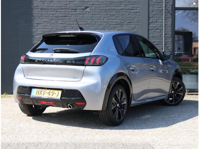 Peugeot 208 1.2 100PK GT Pack | Adaptive CruiseControl | Navigatie | Achteruitrij Camera | AppleCarplay/AndroidAuto | Stoelverwarming | Alcantara | Privacy Glass | Keyless |