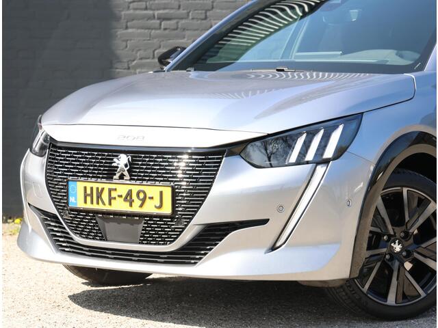 Peugeot 208 1.2 100PK GT Pack | Adaptive CruiseControl | Navigatie | Achteruitrij Camera | AppleCarplay/AndroidAuto | Stoelverwarming | Alcantara | Privacy Glass | Keyless |