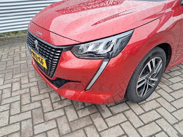 Peugeot 208 1.2 PureTech Allure Automaat | Clima | Cruise | Camera | LM Velgen | Keyless start en entry | Privacy glas | RIJKLAARPRIJS INCL 12 MAANDEN GARANTIE EN BEURT