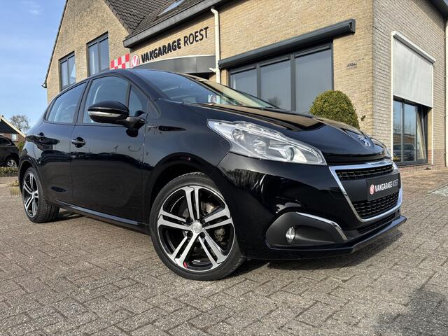 Peugeot 208 5DRS 1.2 Signature All-Seasons / Panoramadak / LM-Velgen 17"