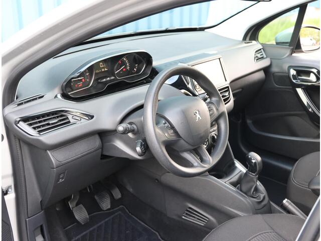 Peugeot 208 1.2 82PK Blue Lease | Airco | Navigatie | Cruise Control | Armsteun | 5 deurs | Goed Onderhouden!|