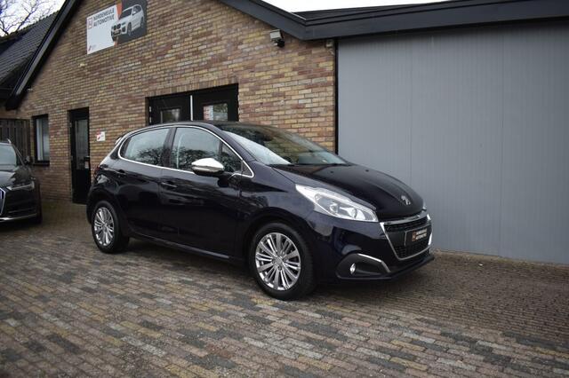 Peugeot 208 1.2 PURETECH GT-LINE, AUT, A/C, Navi, Carplay