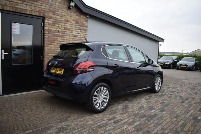 Peugeot 208 1.2 PURETECH GT-LINE, AUT, A/C, Navi, Carplay
