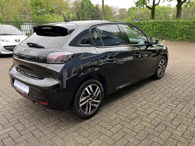 Peugeot 208 1.2 PureTech Allure Keyless Navi-carplay Camera