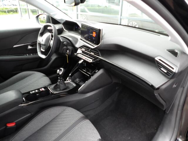 Peugeot 208 1.2 PureTech 100 Allure Airco Carplay 4274km Fabrieksgarantie tot 05-2026