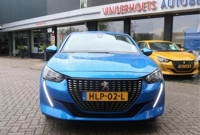 Peugeot 208 100 Pk Benzine * Luxe Allure * * Navigatie * Climate & Cruise Control * Achteruitrij Parkeer Camera * L.M. Velgen * 1/2 Leder Interieur * Keyless Start Button * Apple Car Play & Android Auto * Stoelverwarming * DAB Radio * Vingerhoets; Vierde Generatie Ee