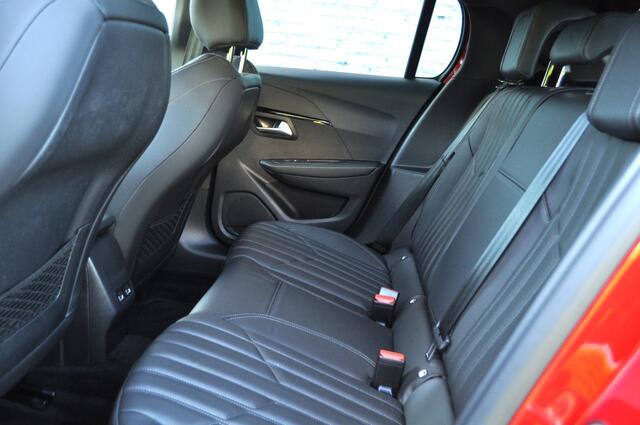 Peugeot 208 1.2 GTAut. 130Pk leder LED pdc v+a Nav Massage
