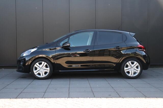 Peugeot 208 1.2 PureTech Signature | PDC | APPLE CARPLAY | CRUISE | NAVI | AIRCO |