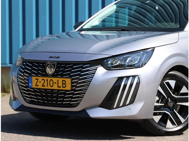 Peugeot 208 1.2 100PK Allure | Navigatie | Parkeersensoren | LED | Lederen Stuurwiel | Climate Control | Cruise Control | 16" LMV | Apple Carplay/Android Auto |