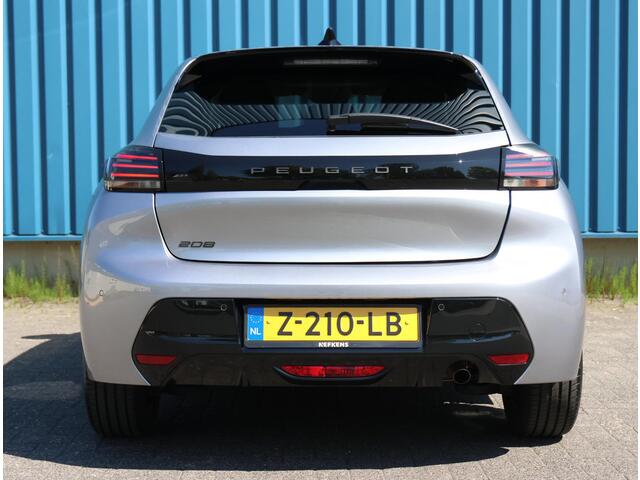 Peugeot 208 1.2 100PK Allure | Navigatie | Parkeersensoren | LED | Lederen Stuurwiel | Climate Control | Cruise Control | 16" LMV | Apple Carplay/Android Auto |