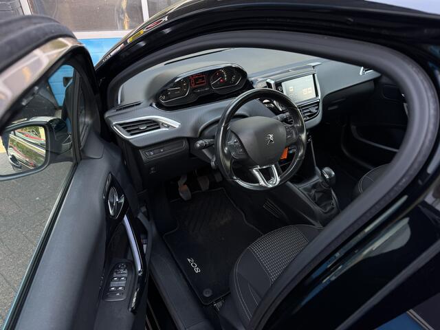 Peugeot 208 1.2 PureTech Allure Prijs Inclusief Onderhoud & 12 Maand BOVAG Garantie | Cruise Control | Navigatie |