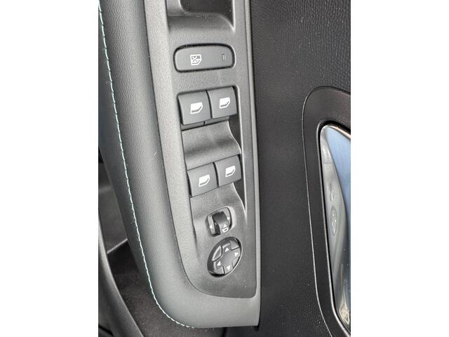 Peugeot 208 1.2 PureTech Allure | LED | Keyless | Camera | Dealer Onderhouden