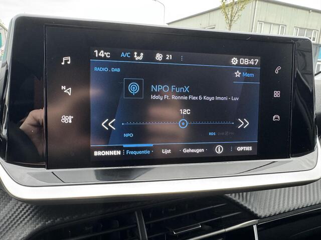 Peugeot 208 1.2 PureTech Allure | LED | Keyless | Camera | Dealer Onderhouden