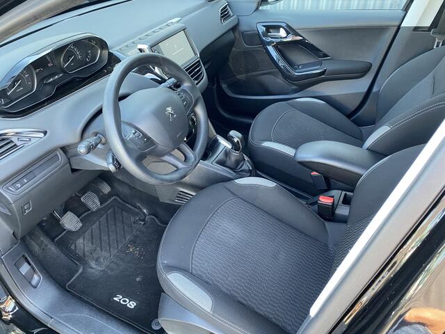Peugeot 208 1.2 PureTech Blue Lion 5-Drs, 156Dkm.NAP, A/C, CC, PDC, nw. APK - Inruil Mogelijk -