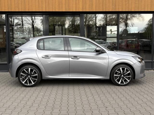 Peugeot 208 1.2 PureTech Allure Panoramadak, Camera, Carplay. Garantie