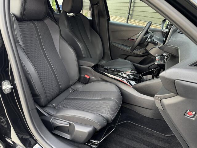Peugeot 208 1.2 100 pk GT Automaat Dodehoeksens, Keyless, Rijklaar