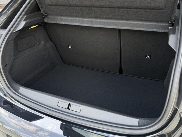 Peugeot 208 1.2 100 pk GT Automaat Dodehoeksens, Keyless, Rijklaar