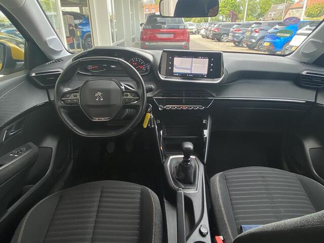 Peugeot 208 1.2T 100pk Active | Navigatie | Parkeersensoren | Dealeronderhouden | 1e eigenaar | Cruise Control | Apple Carplay/Android Auto