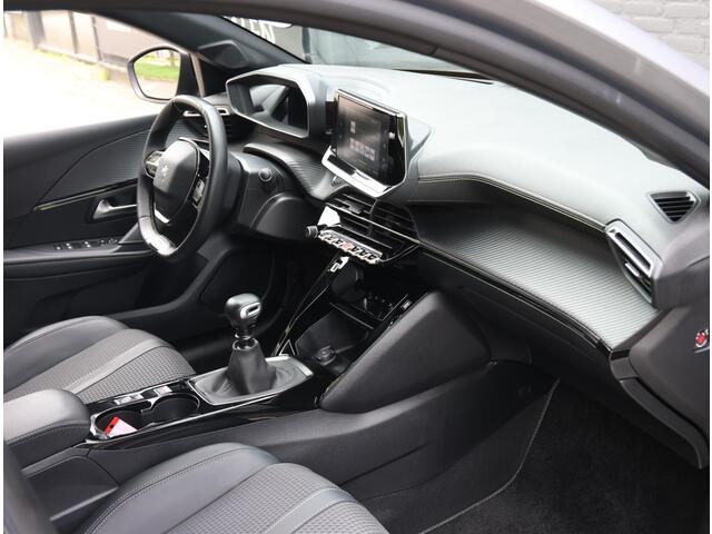 Peugeot 208 1.2 100PK GT | Adaptive CruiseControl | Navigatie | Achteruitrij Camera | AppleCarplay/AndroidAuto | Privacy Glass | Keyless | Two-tone |