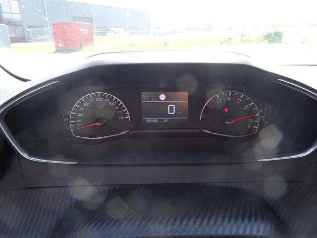 Peugeot 208 1.2 PureTech Blue Lease Active