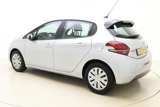 Peugeot 208 1.2 PureTech Active | Navigatie | Airco | 5 deuren | Metaallak | Cruise control | Bluetooth | Electrische ramen