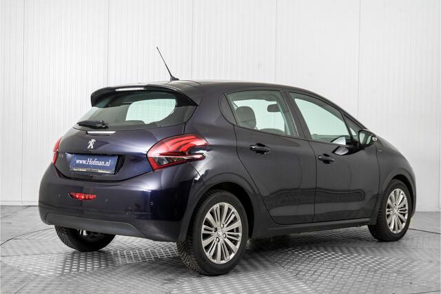 Peugeot 208 1.2 PureTech Signature