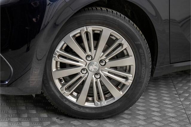 Peugeot 208 1.2 PureTech Signature