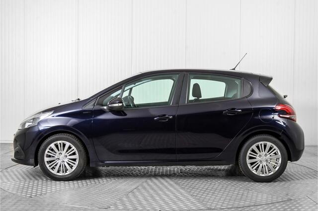 Peugeot 208 1.2 PureTech Signature