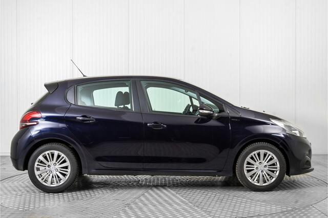 Peugeot 208 1.2 PureTech Signature