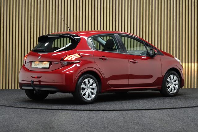 Peugeot 208 1.2 PureTech Blue Lion | Cruise-control | Trekhaak | Apple Carplay | Navigatie | Parkeerhulp
