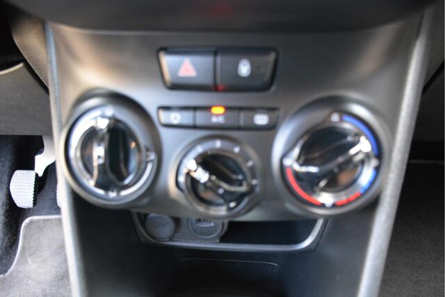 Peugeot 208 1.2 PureTech Blue Lease Active Airco Navi Bluetooth