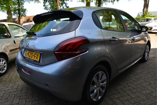 Peugeot 208 1.2 PureTech Blue Lease Active Airco Navi Bluetooth